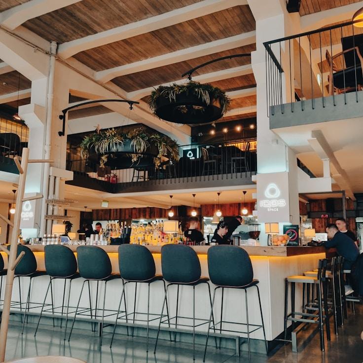 Casual restaurant with booth seating